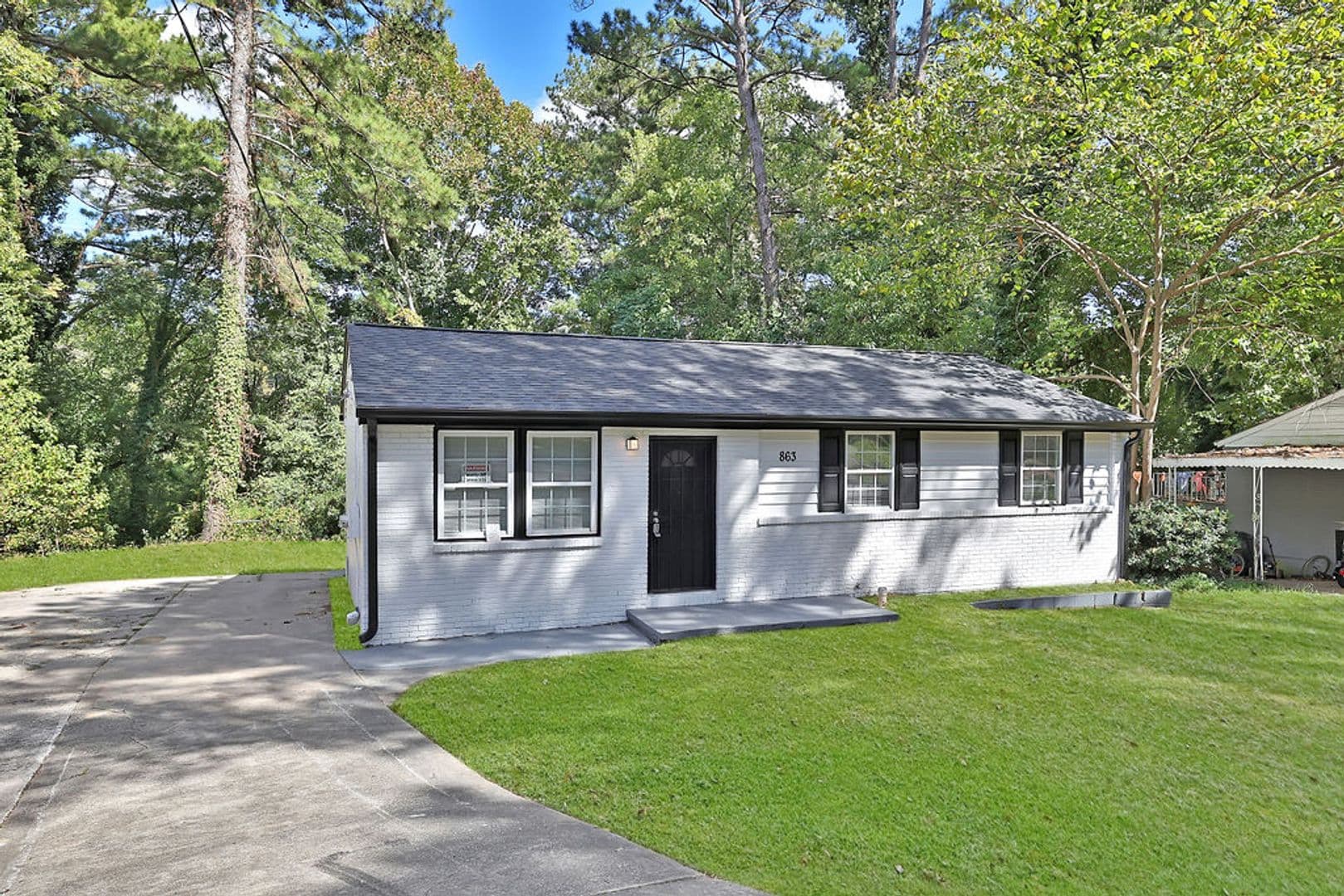 Atlanta House: 863 Fairburn Rd NW