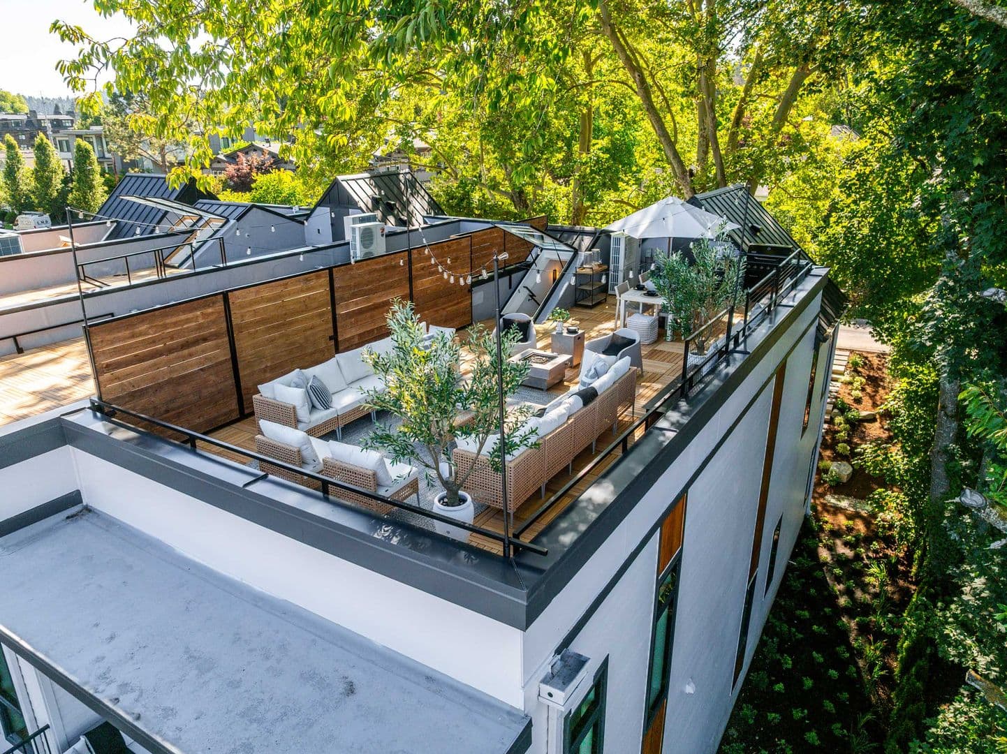 Lake Oswego House: 703 1st St