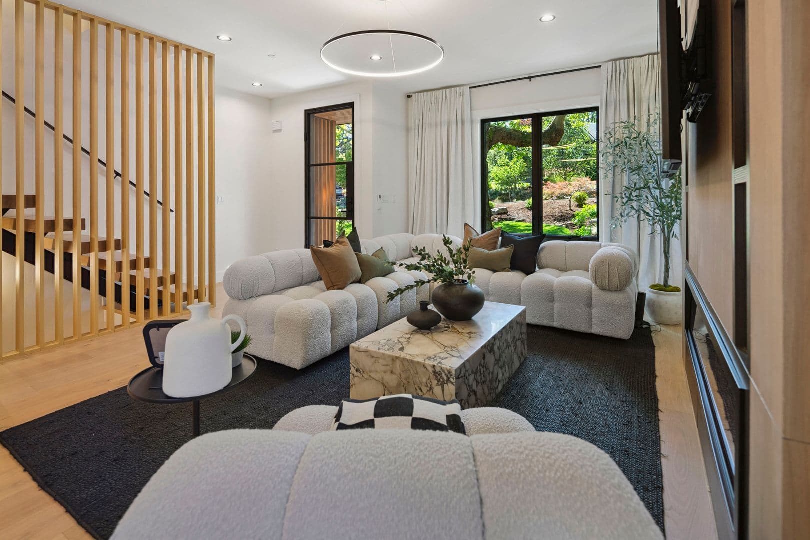 Lake Oswego House: 703 1st St