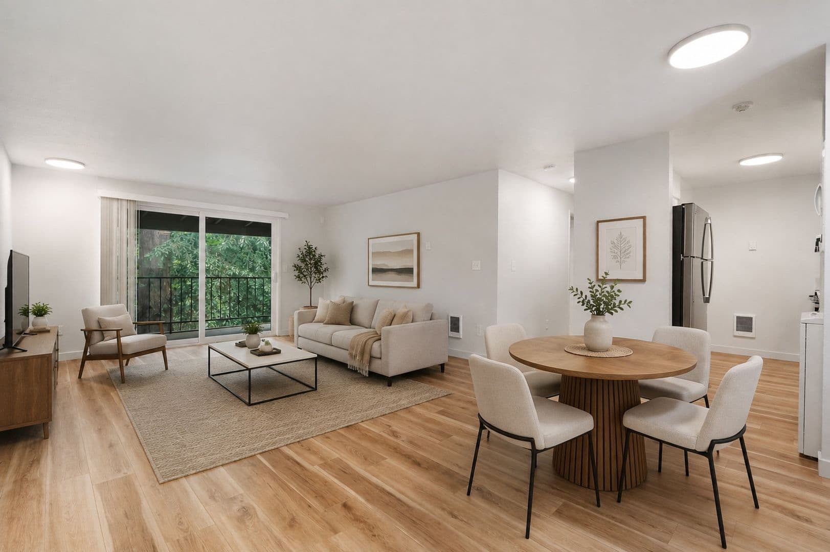 Vancouver Apartment: 3201 E 33rd St