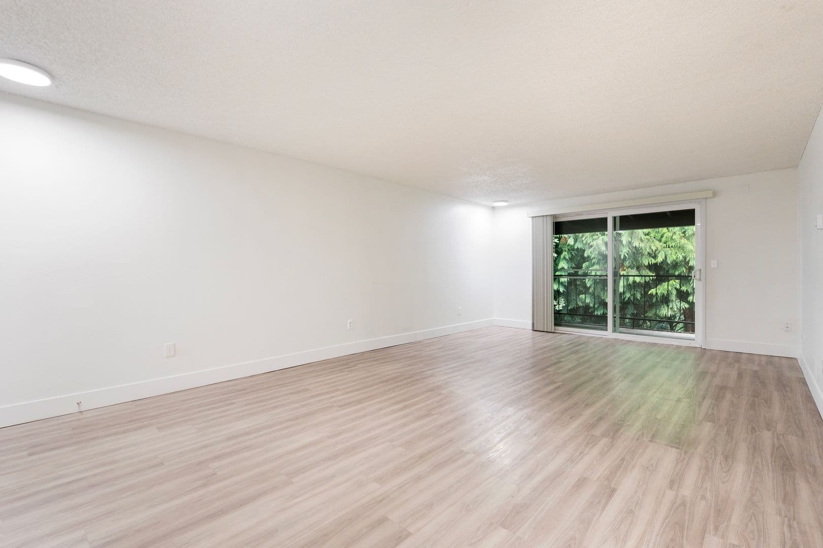Vancouver Apartment: 3201 E 33rd St