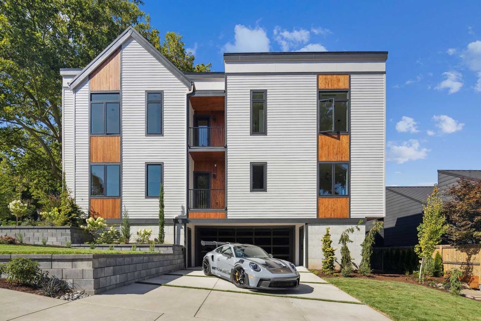 Lake Oswego House: 703 1st St