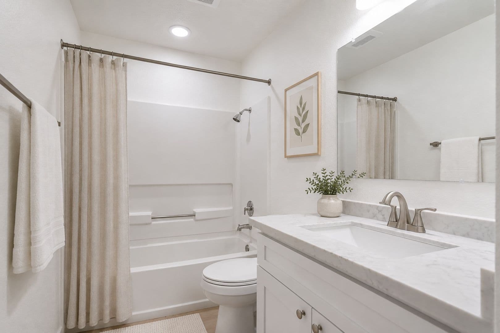 Gresham Apartment: 805 NE Kane Drive