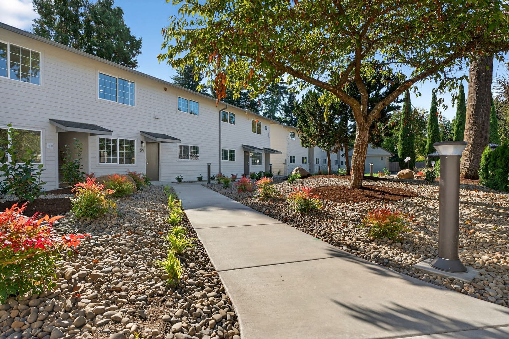 Portland Apartment: 10934 & 10950-10974 NE Wygant St