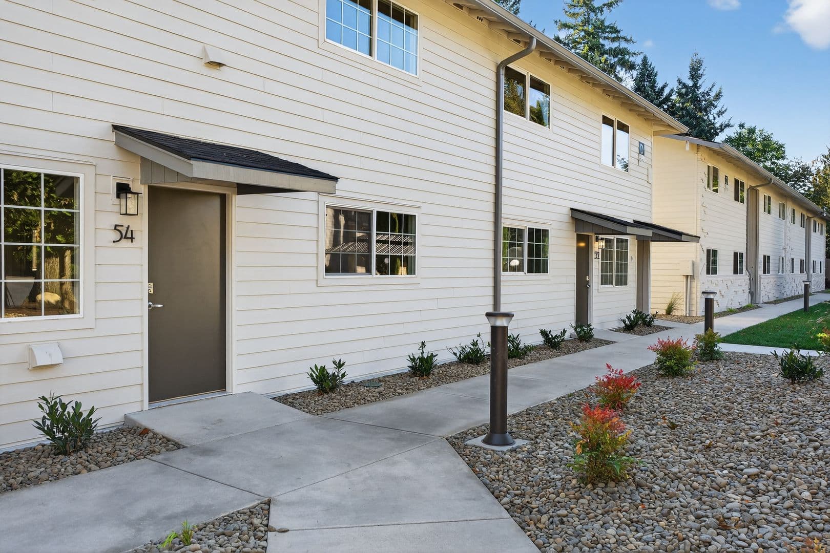 Portland Apartment: 10934 & 10950-10974 NE Wygant St