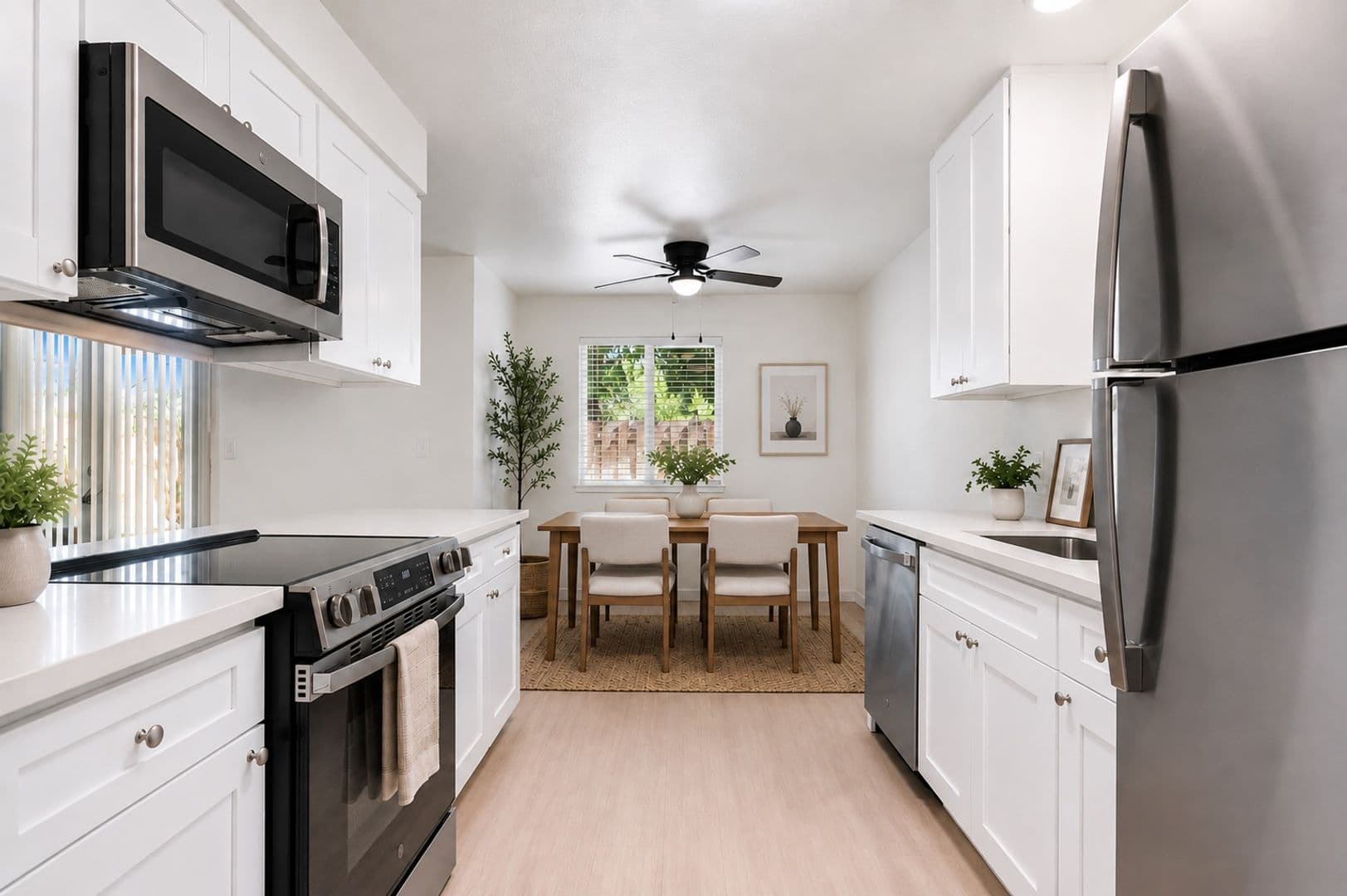 Gresham Apartment: 805 NE Kane Drive
