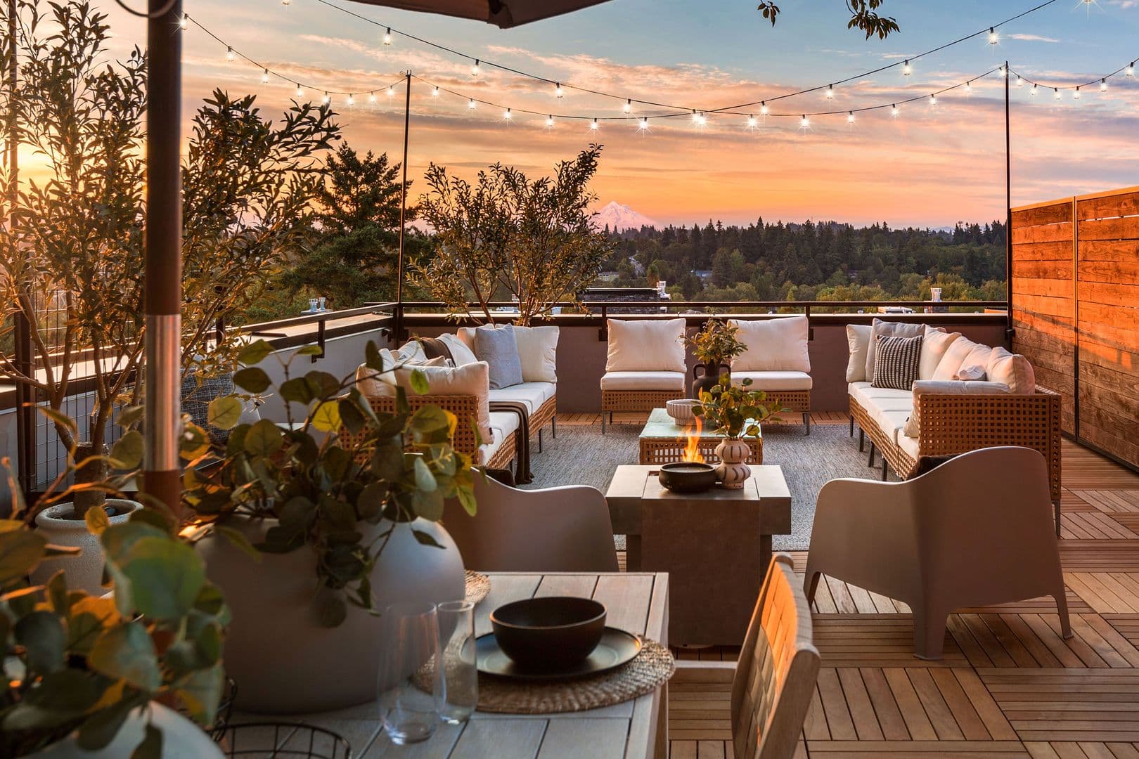 Lake Oswego House: 703 1st St