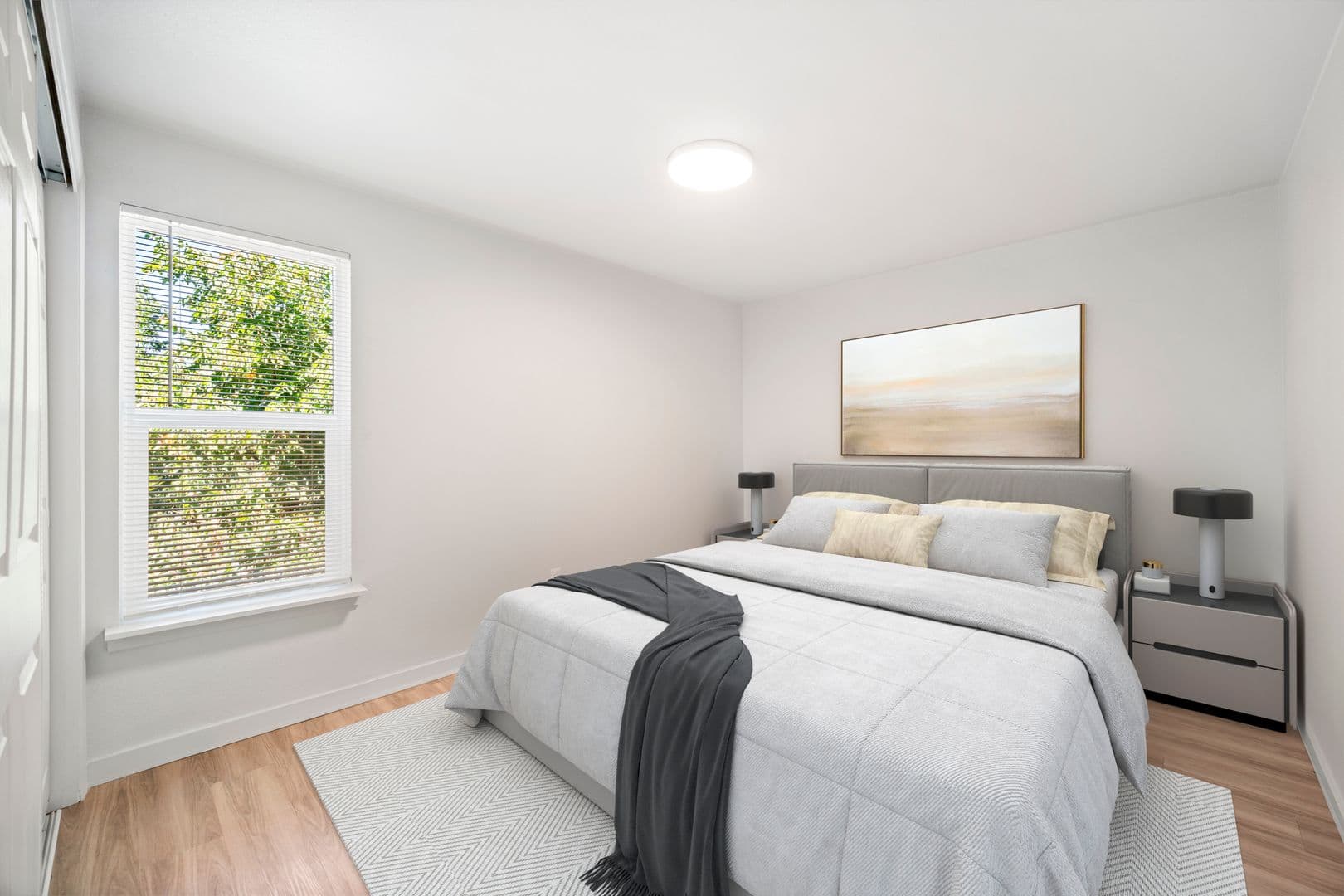 Vancouver Apartment: 3201 E 33rd St
