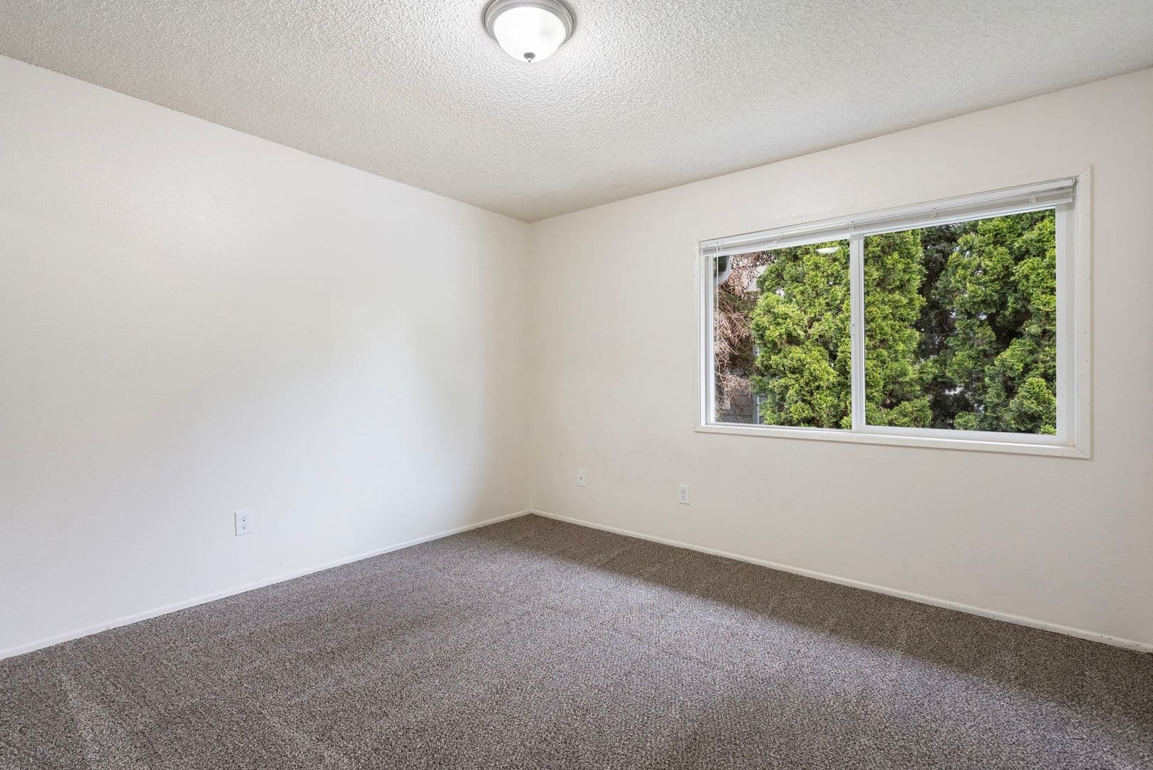 Beaverton Apartment: 3860 SW 178th Ave