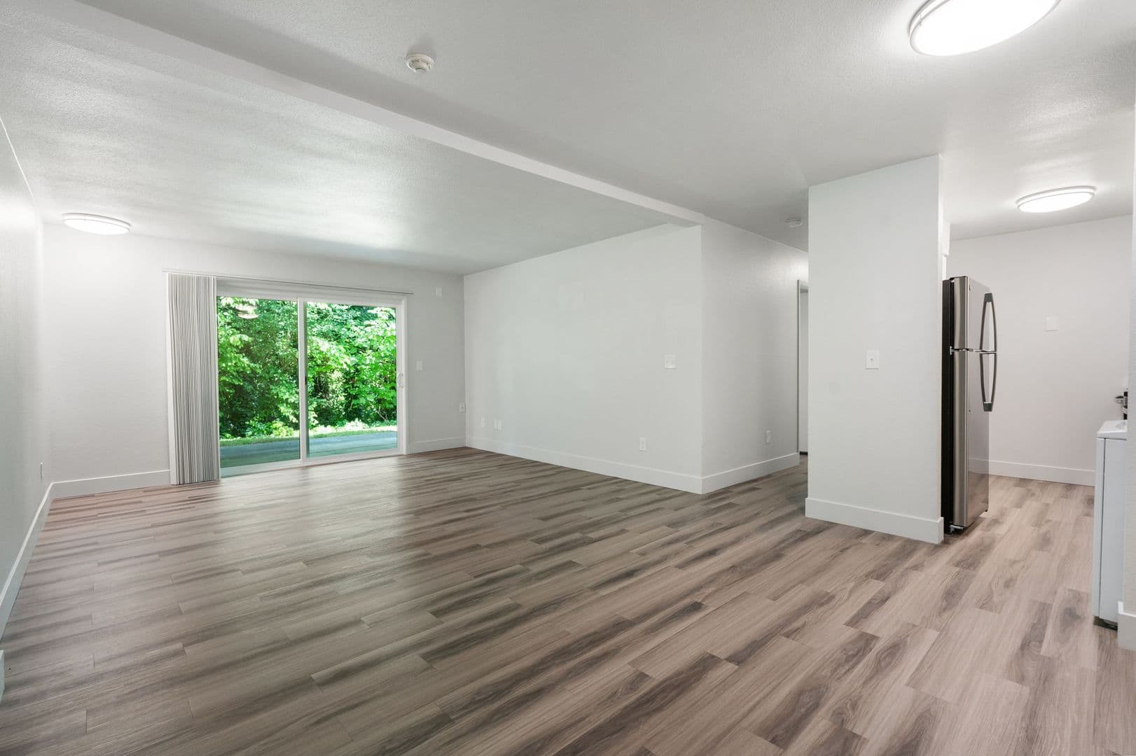 Vancouver Apartment: 3201 E 33rd St