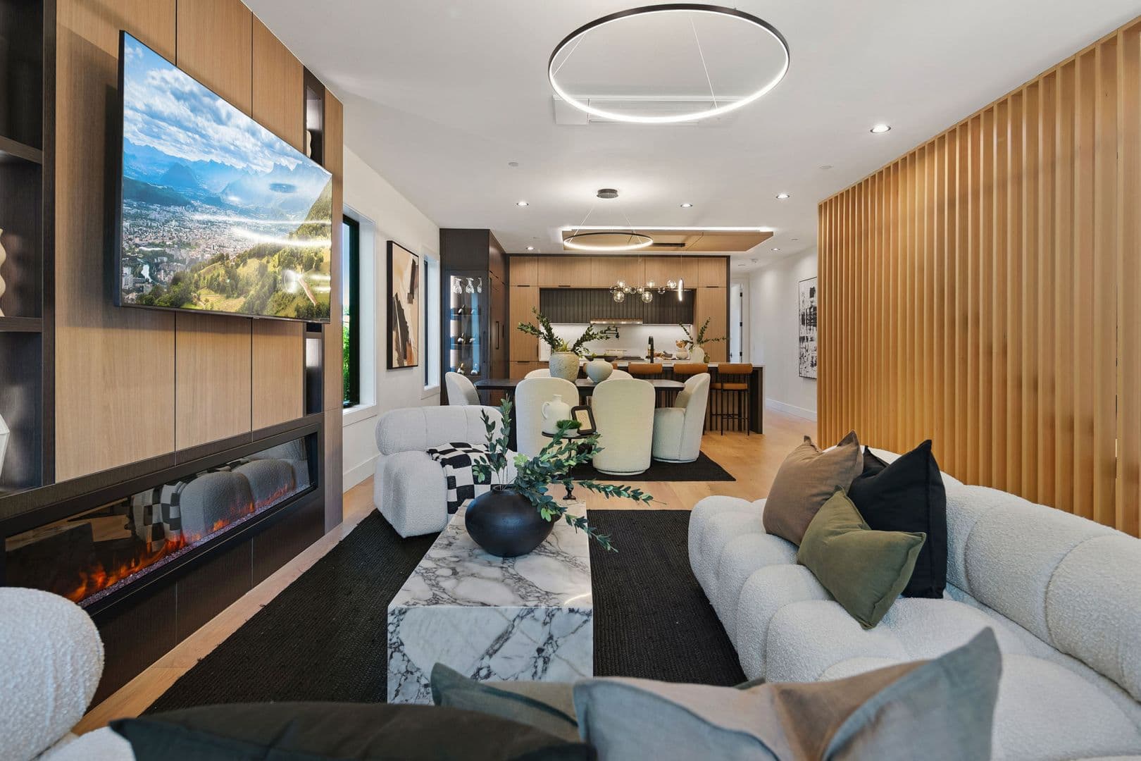 Lake Oswego House: 703 1st St