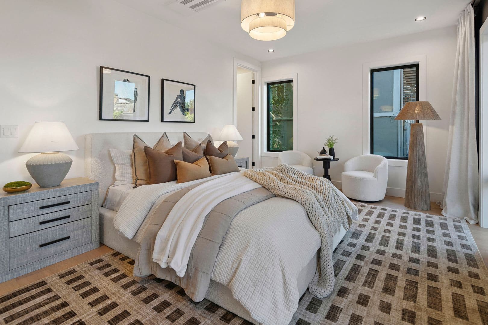 Lake Oswego House: 703 1st St