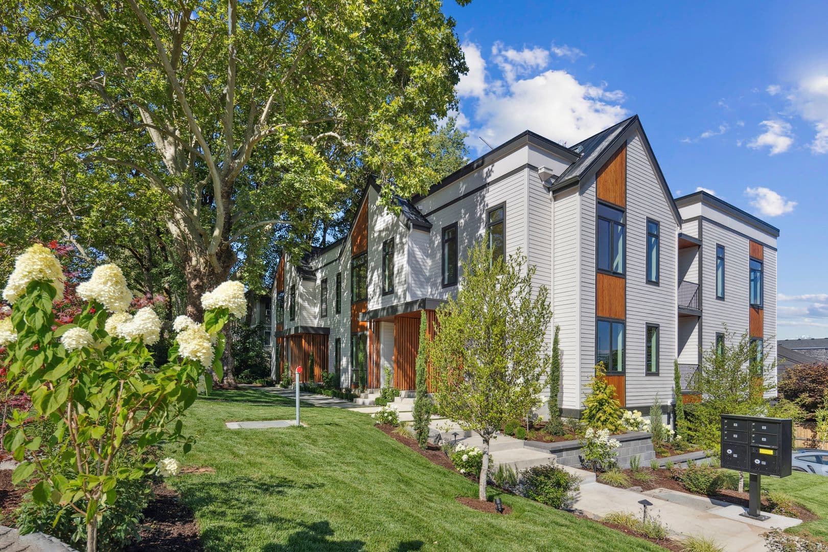 Lake Oswego House: 703 1st St