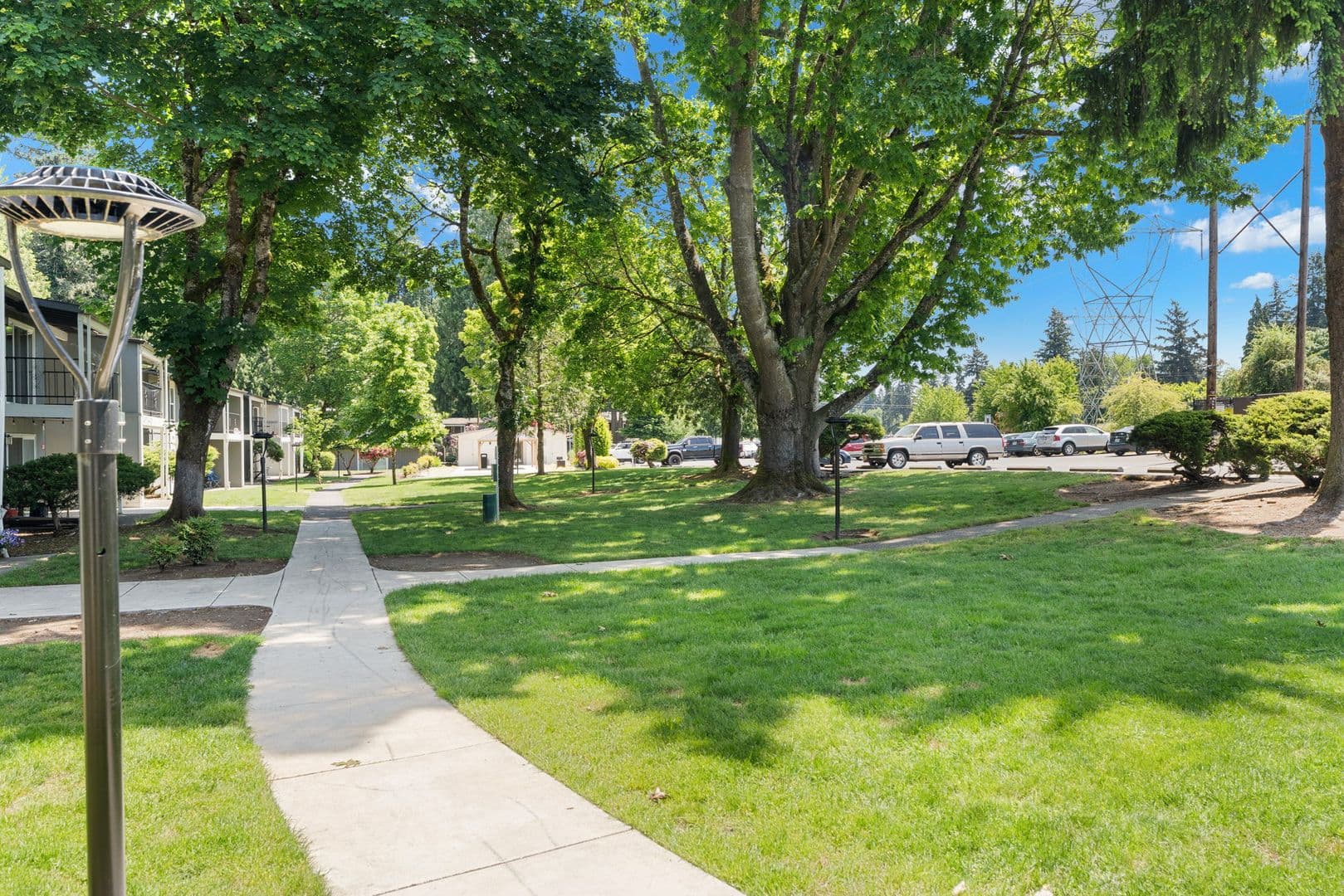 Vancouver Apartment: 3201 E 33rd St