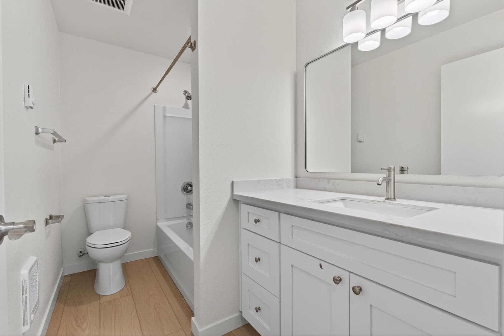 Portland Apartment: 10934 & 10950-10974 NE Wygant St