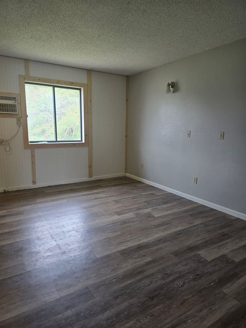 Mancelona Apartment: 8306 US 131