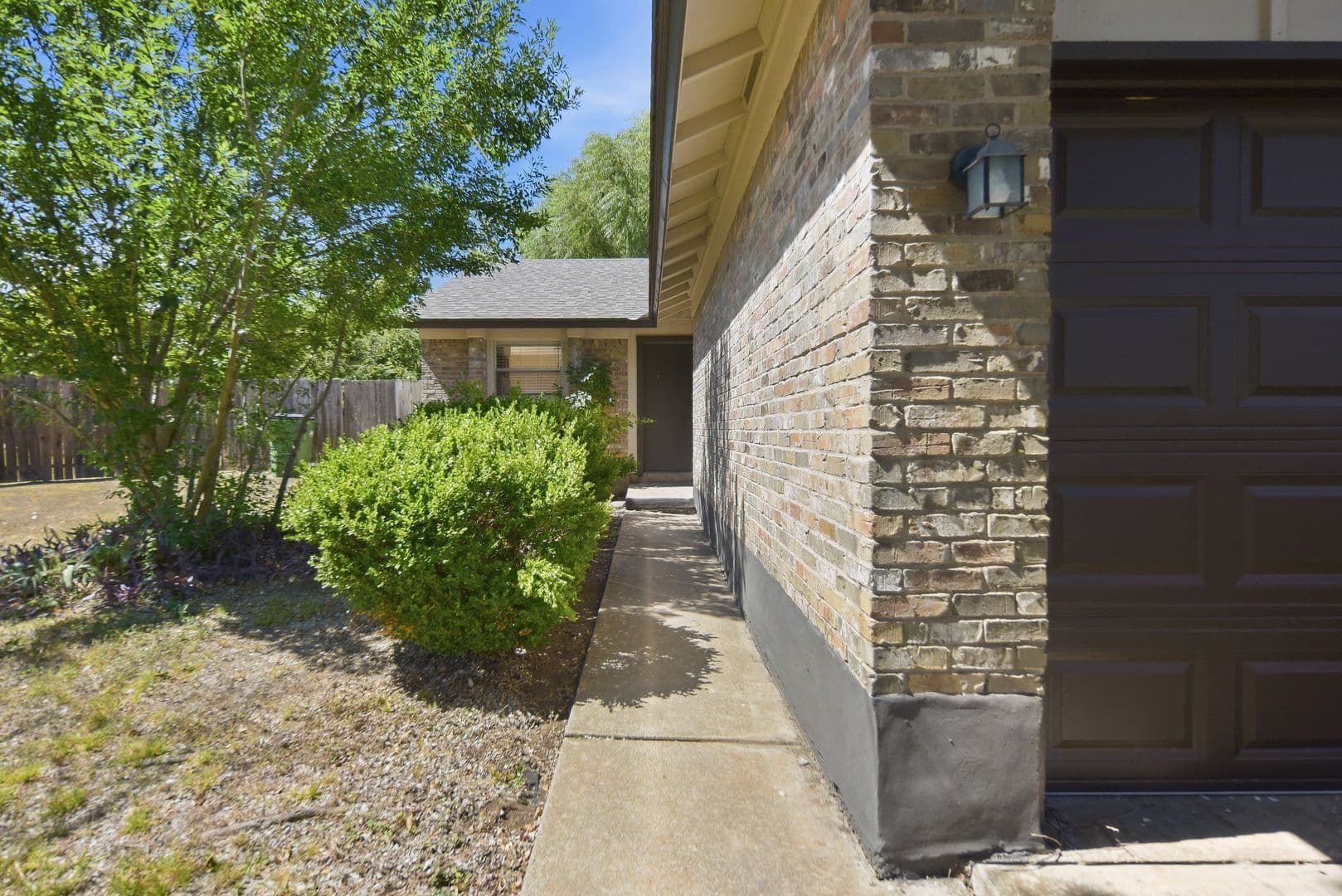 Round Rock Apartment: 1918 Nicole Circle