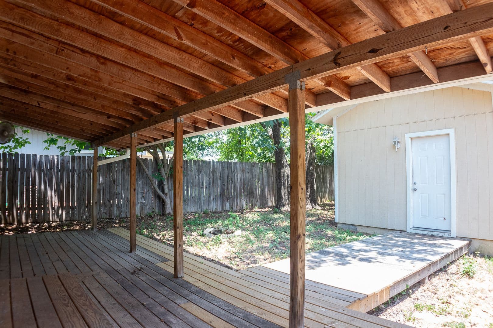Austin House: 2006 Hamilton Ave
