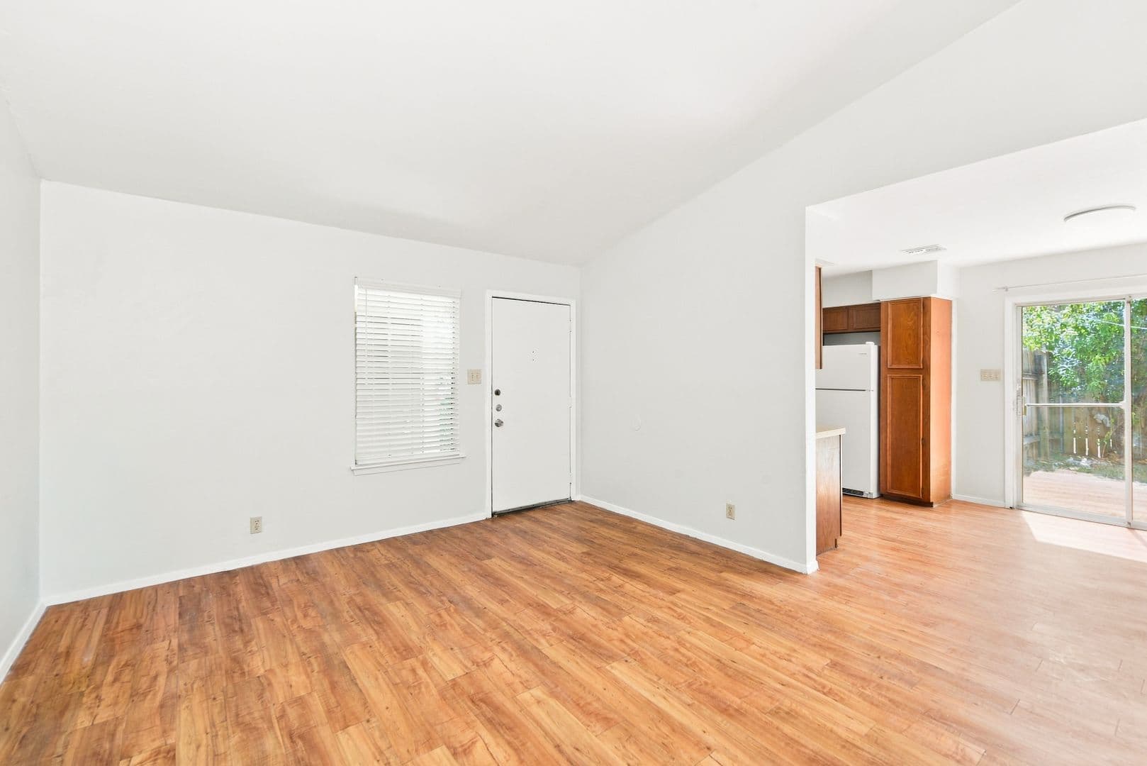 Round Rock Apartment: 1918 Nicole Circle
