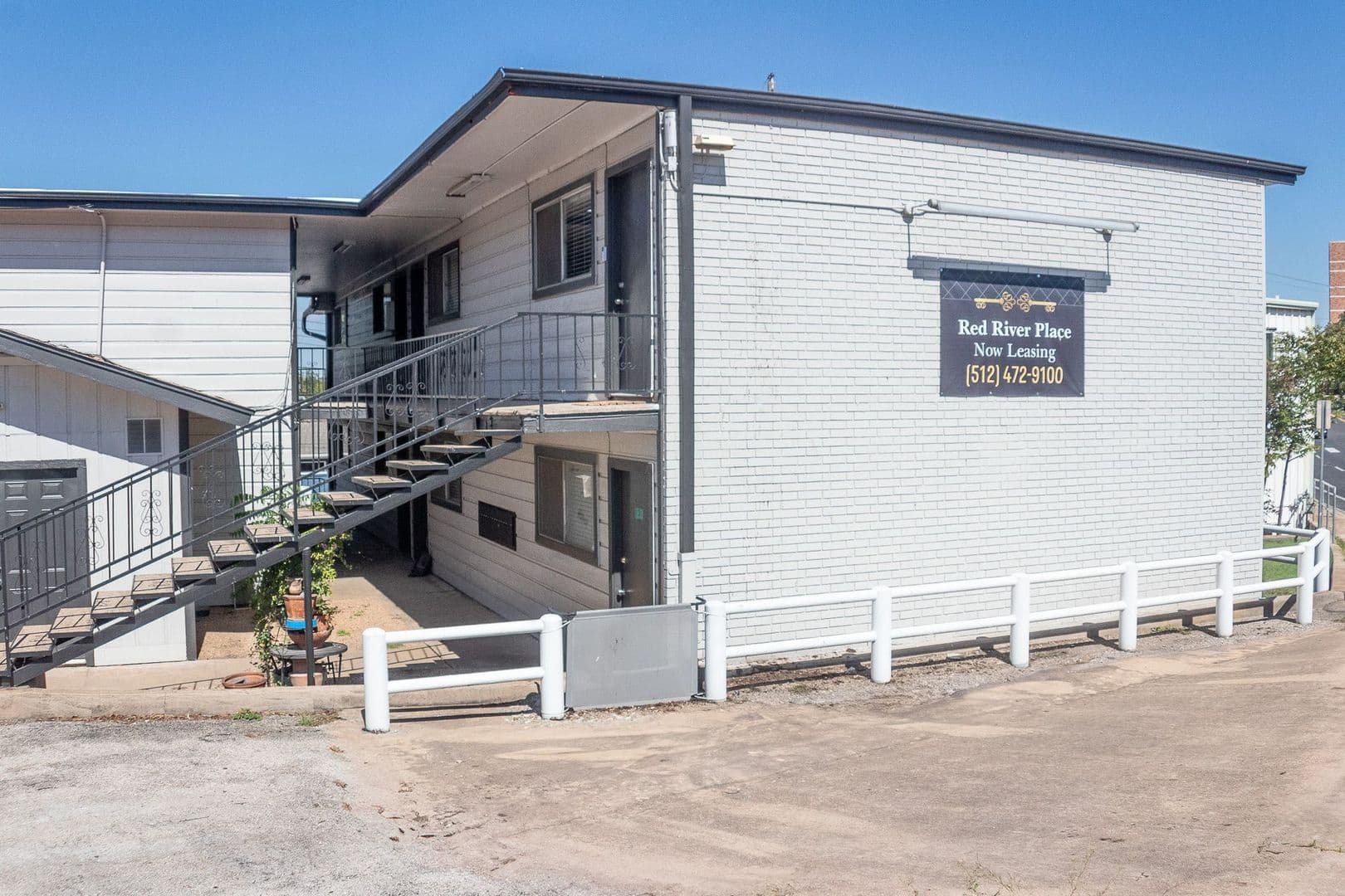 Austin Apartment: 924 E. Dean Keeton Street
