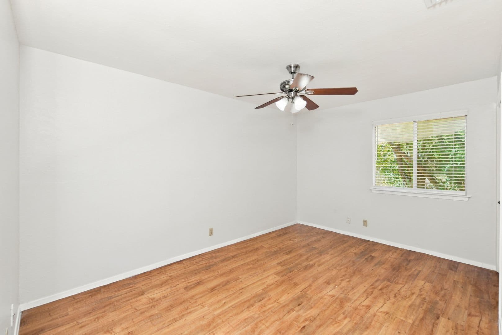 Round Rock Apartment: 1918 Nicole Circle