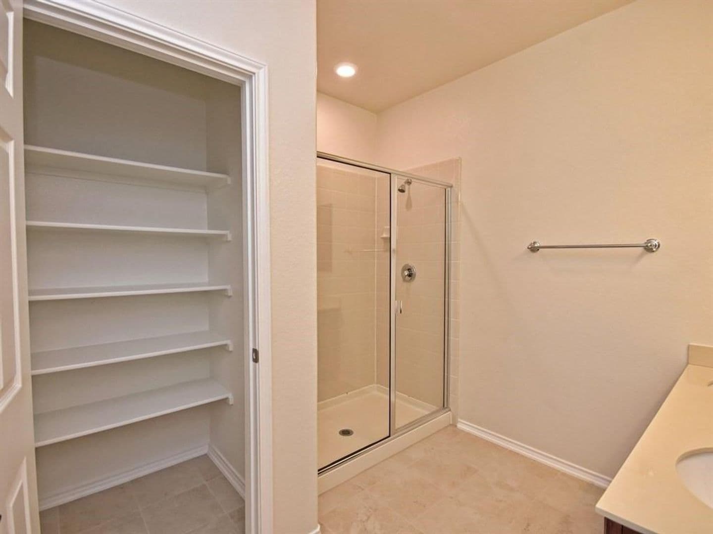 Leander House: 1432 Macfarland Street