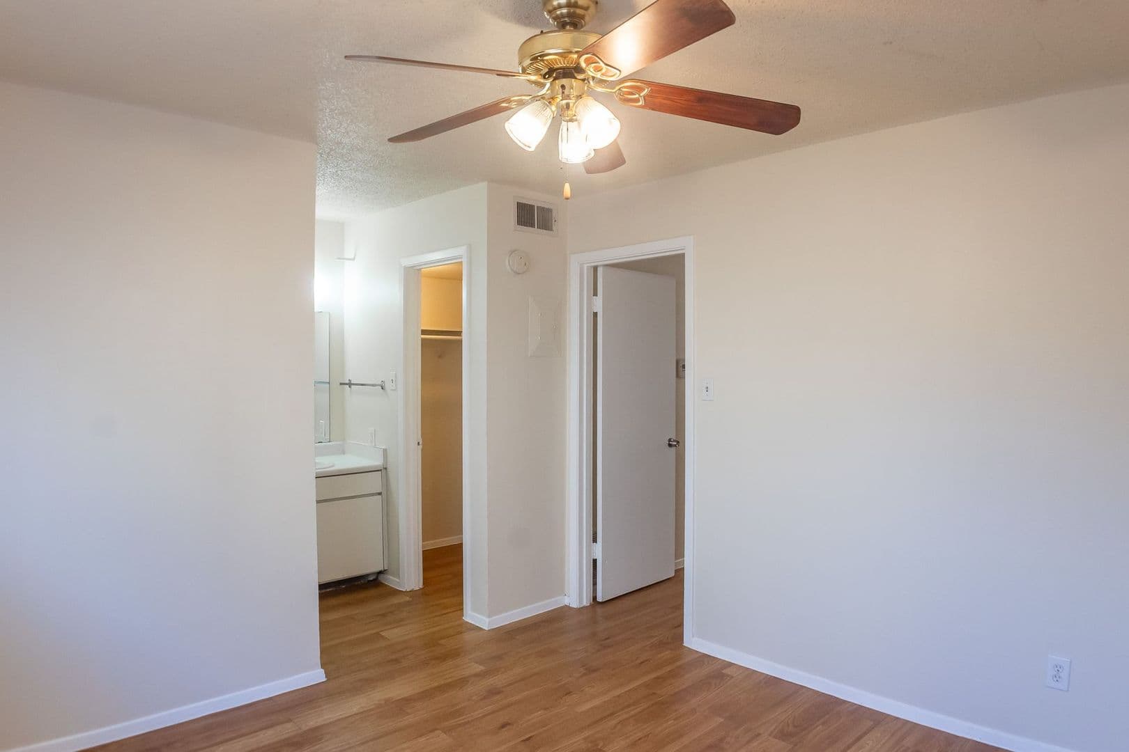 Austin Apartment: 924 E. Dean Keeton Street