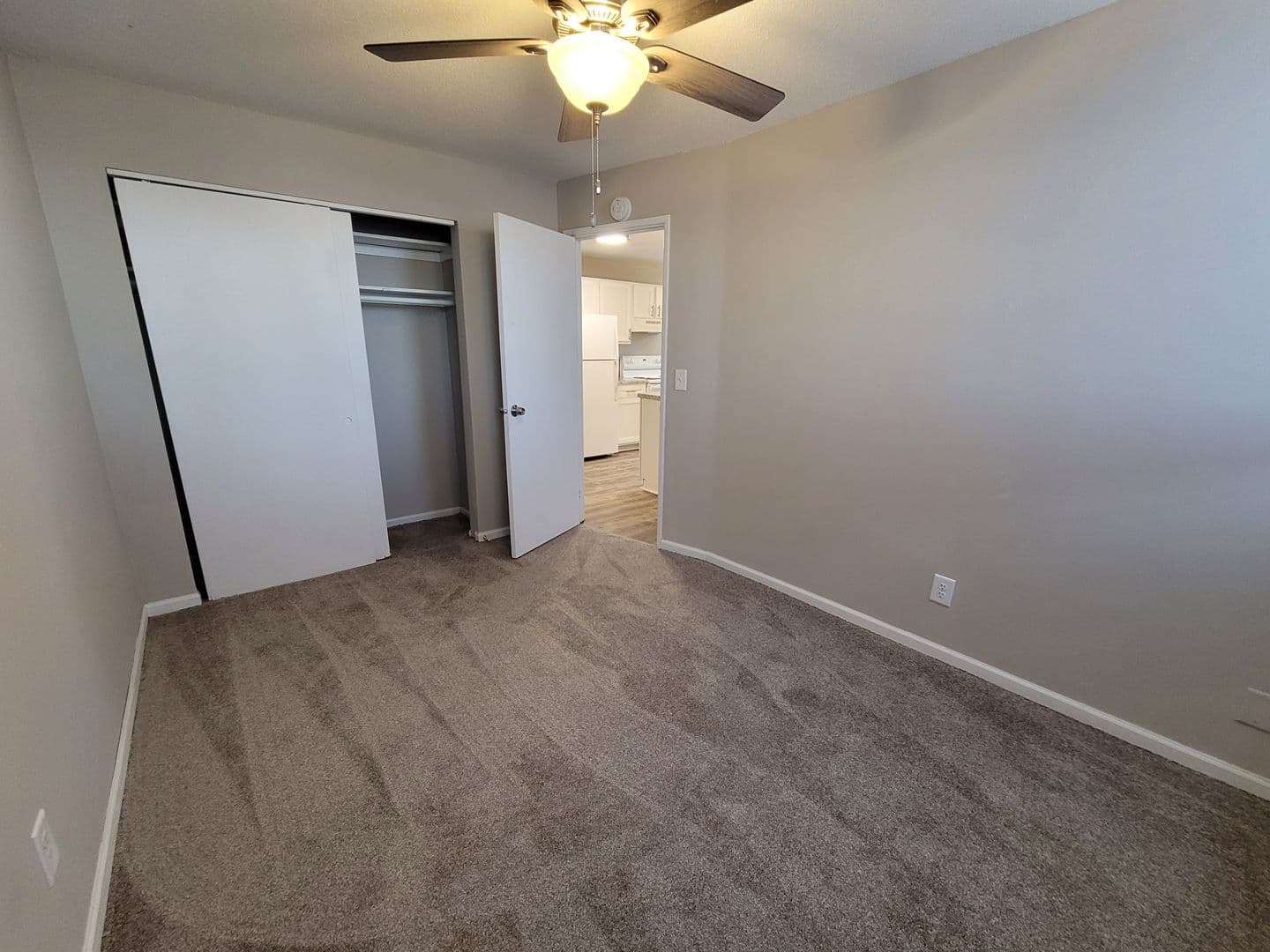 St. Paul Apartment: 1365 North Eustis Street
