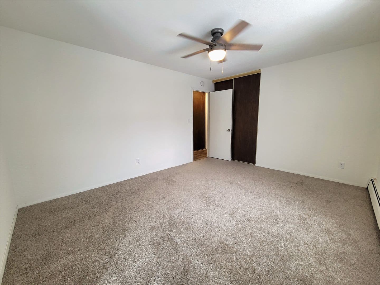 St. Paul Apartment: 761 Como Ave