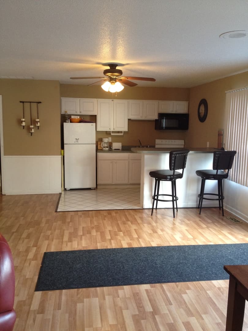 Bloomington Apartment: 8848 Goodrich Road