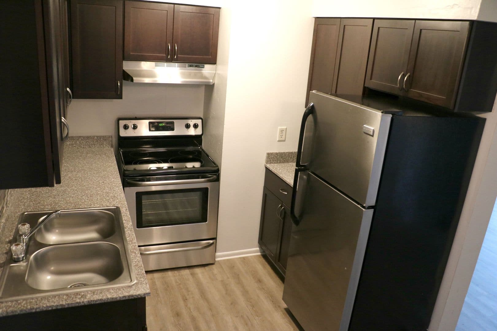 Bloomington Apartment: 8848 Goodrich Road