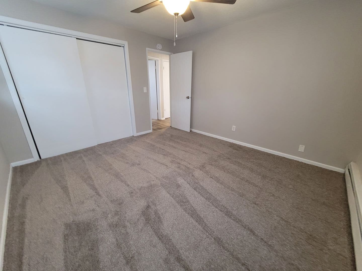 St. Paul Apartment: 1365 North Eustis Street