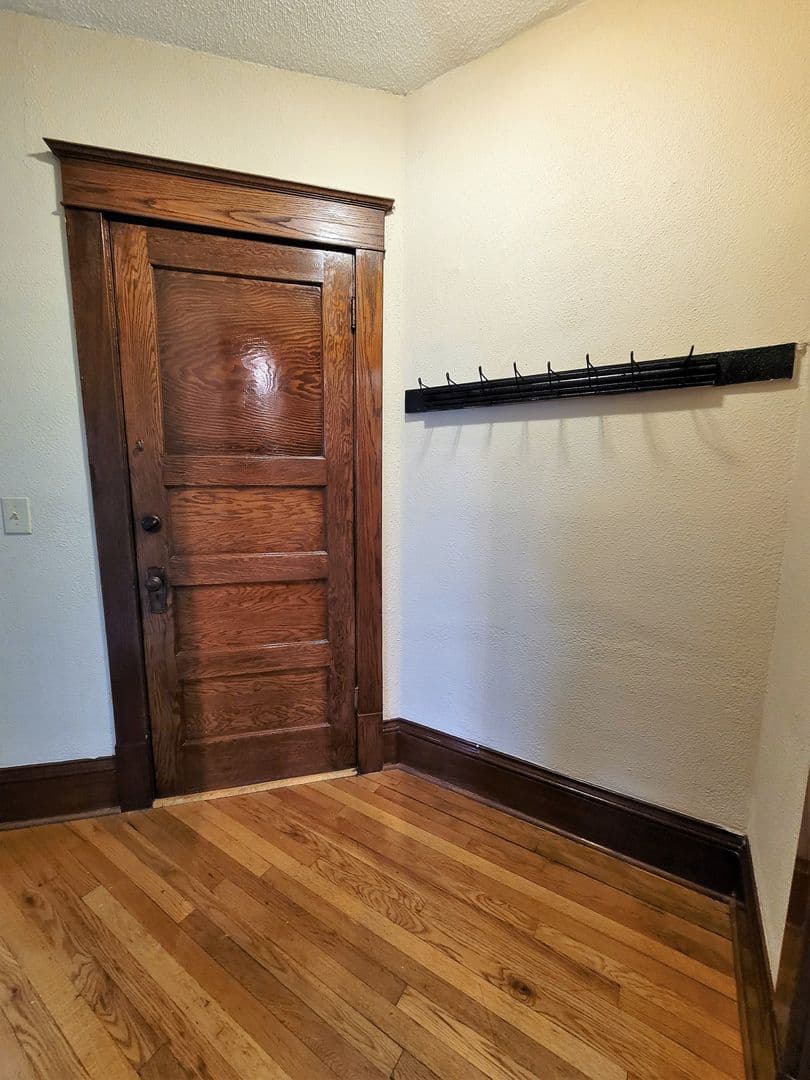 St Paul Apartment: 508 FRY STREET