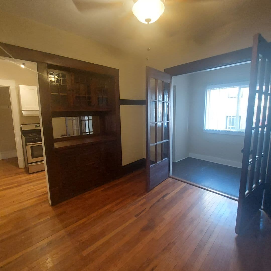 St Paul Apartment: 508 FRY STREET