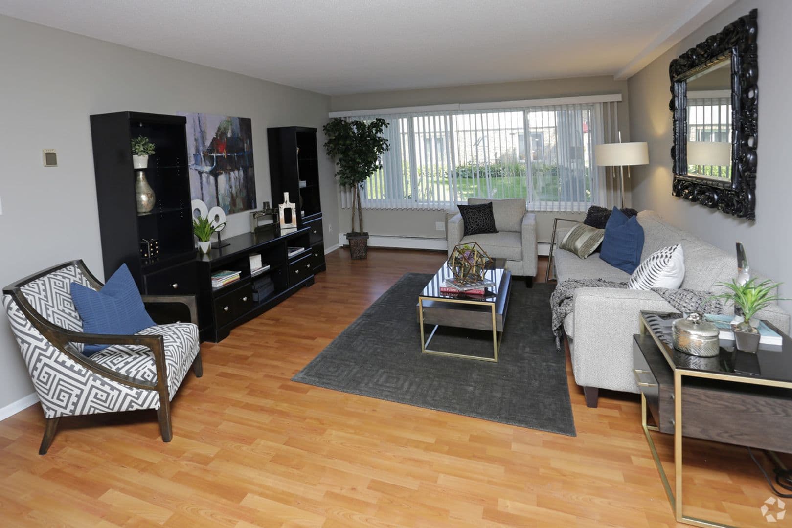 Bloomington Apartment: 8848 Goodrich Road