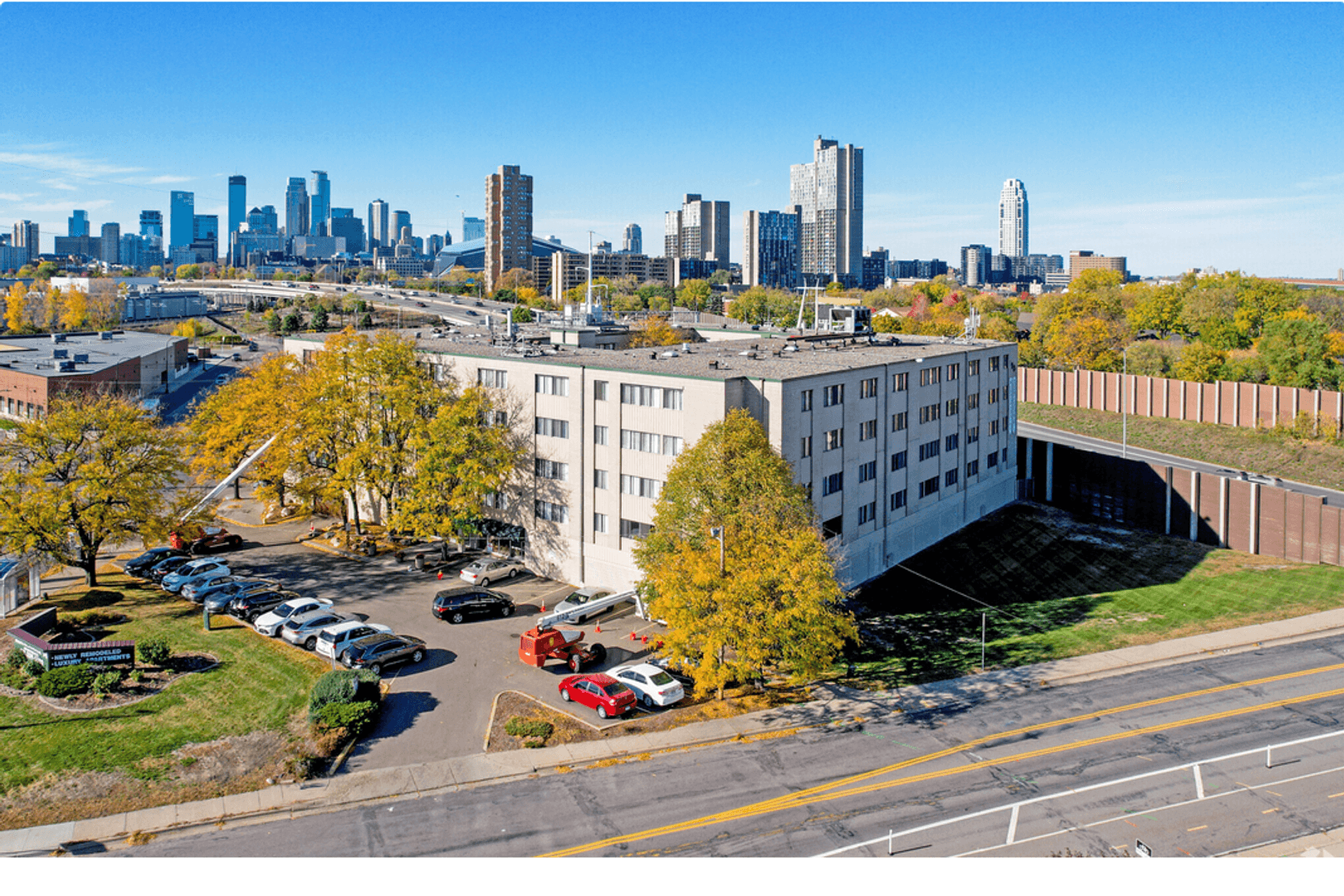 Minneapolis Apartment: 1901 Minnehaha Ave