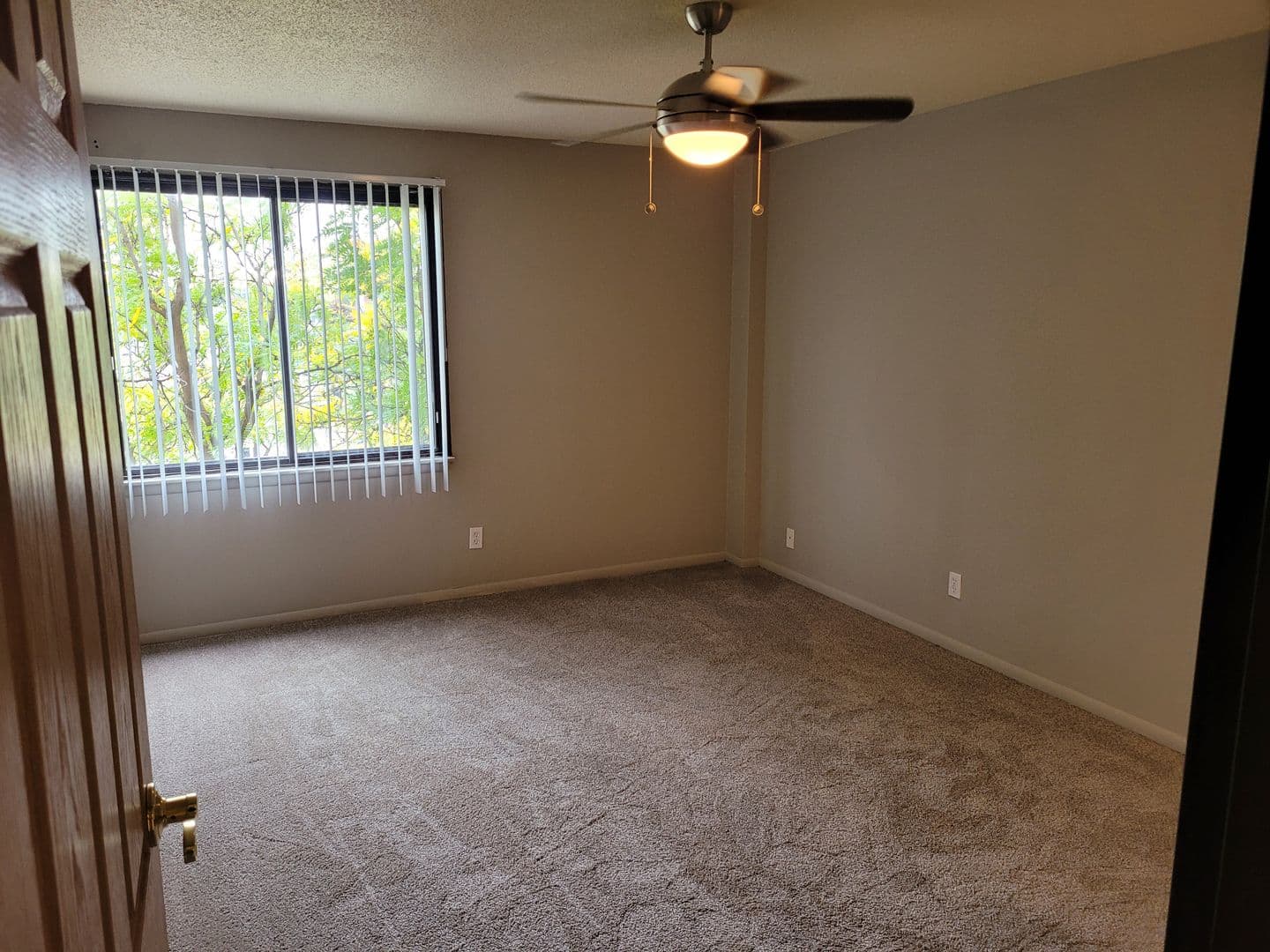 Minneapolis Apartment: 1901 Minnehaha Ave