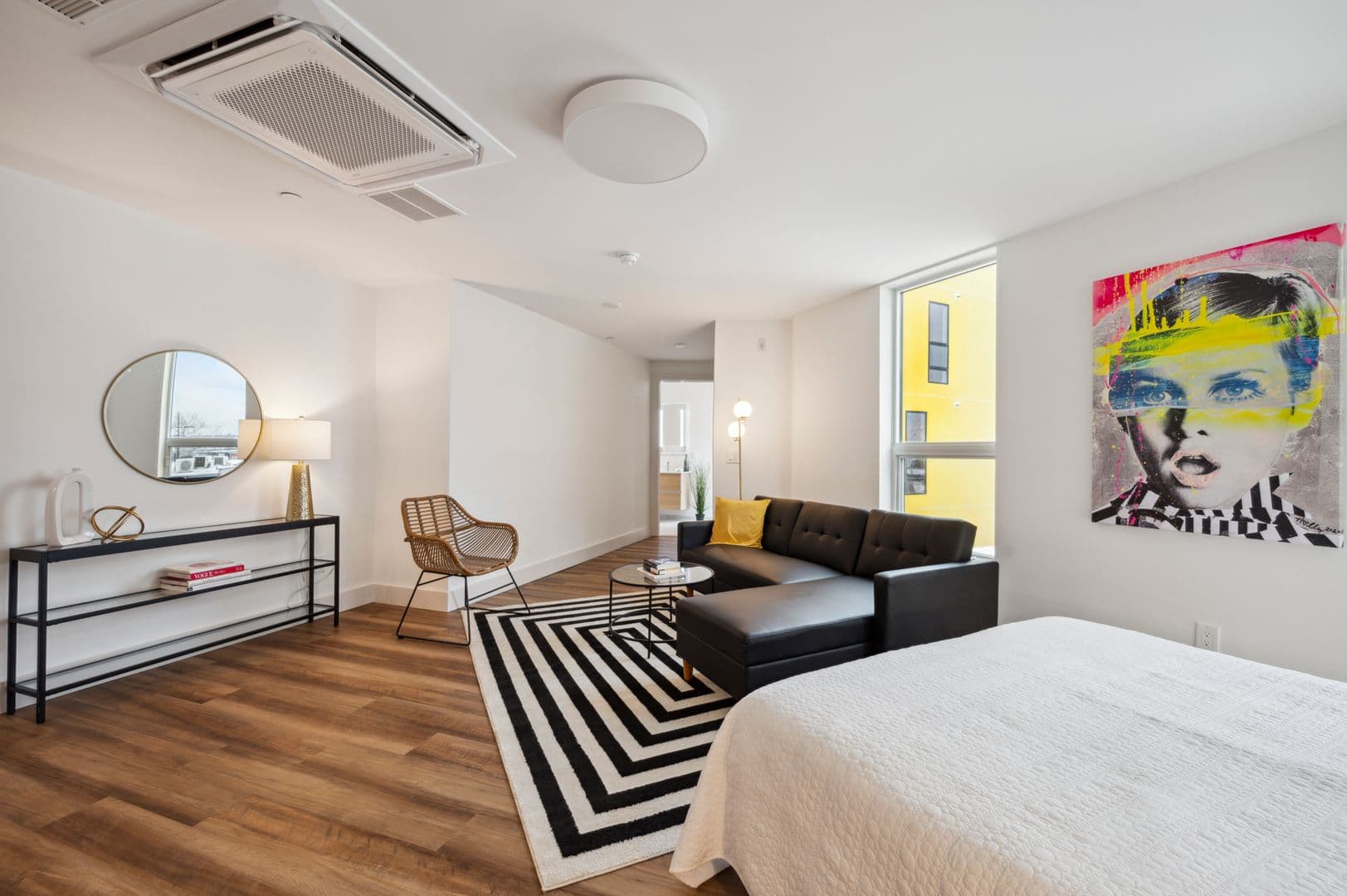 Philadelphia Apartment: 3029 W Glenwood Ave - 401