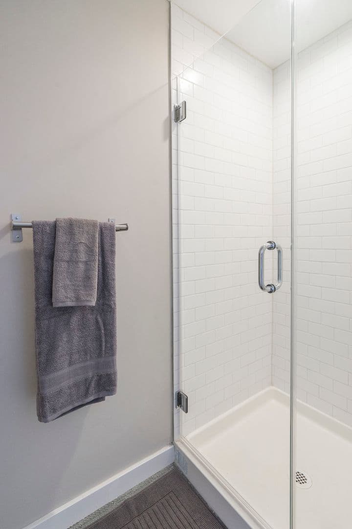 Philadelphia Apartment: 2026 Amber St