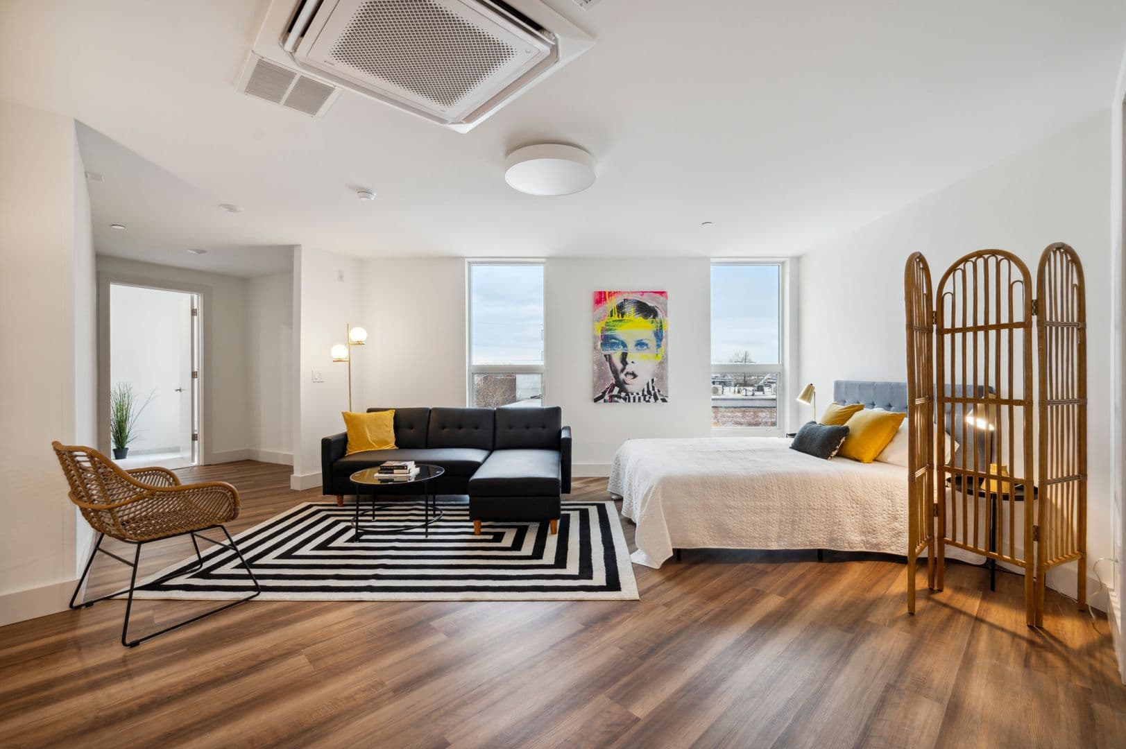 Philadelphia Apartment: 3029 W Glenwood Ave - 501