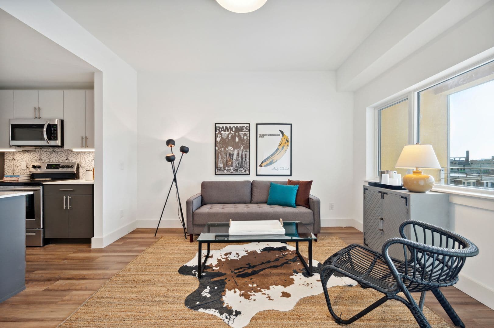Philadelphia Apartment: 3029 W Glenwood Ave - 412