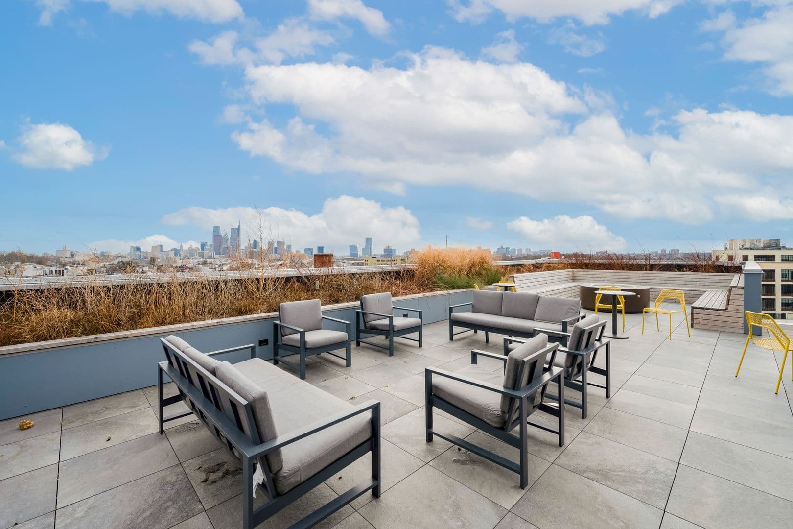 Philadelphia Apartment: 3029 W Glenwood Ave - 401