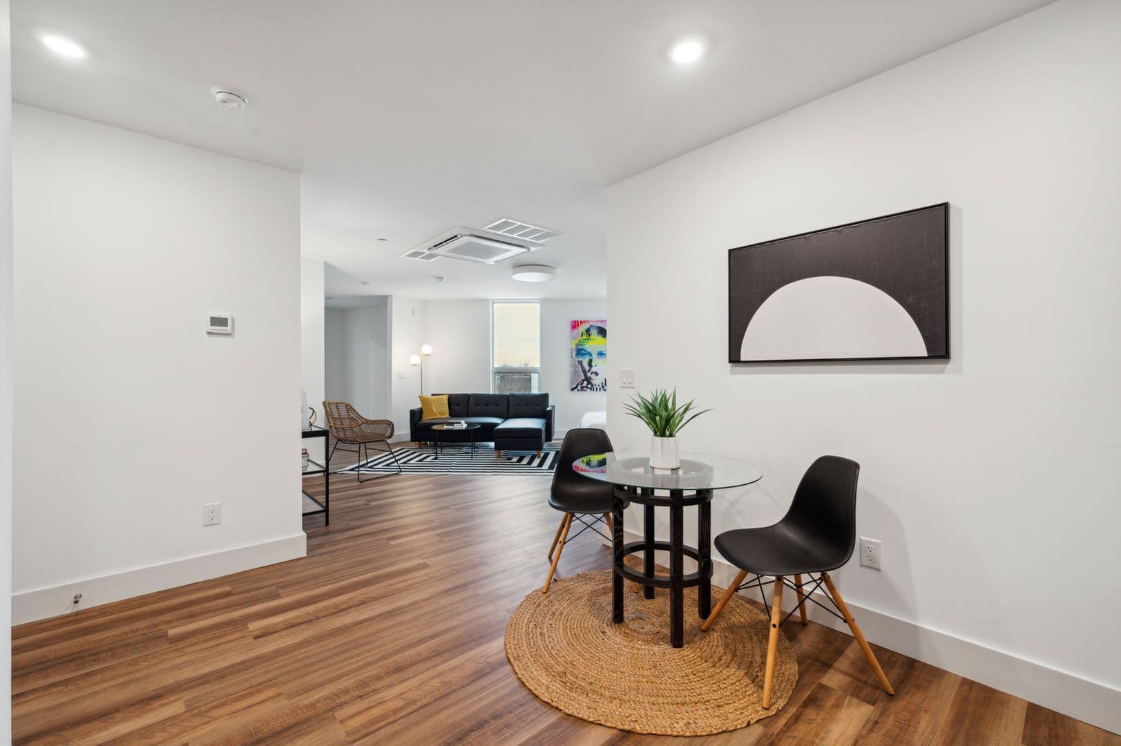Philadelphia Apartment: 3029 W Glenwood Ave - 501