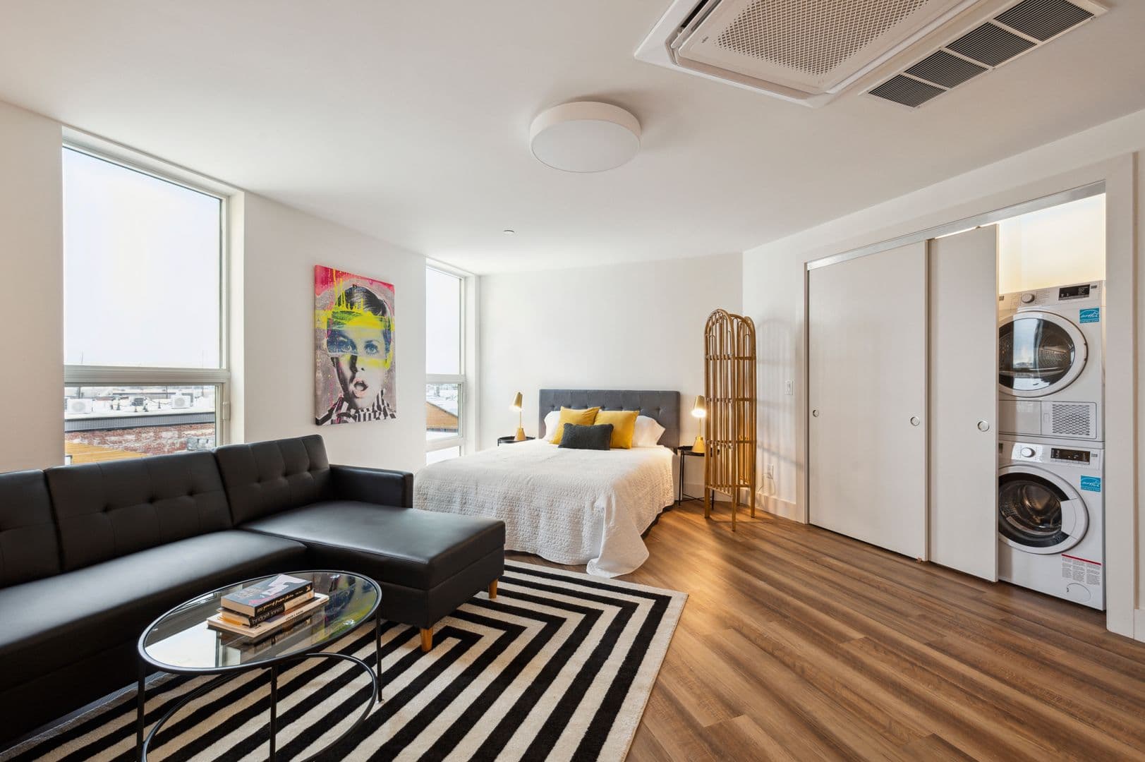 Philadelphia Apartment: 3029 W Glenwood Ave - 501