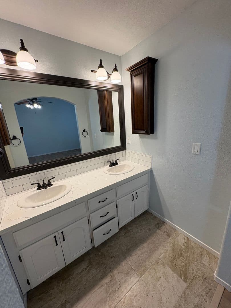 Visalia House: 3524 S. Lincoln Ct