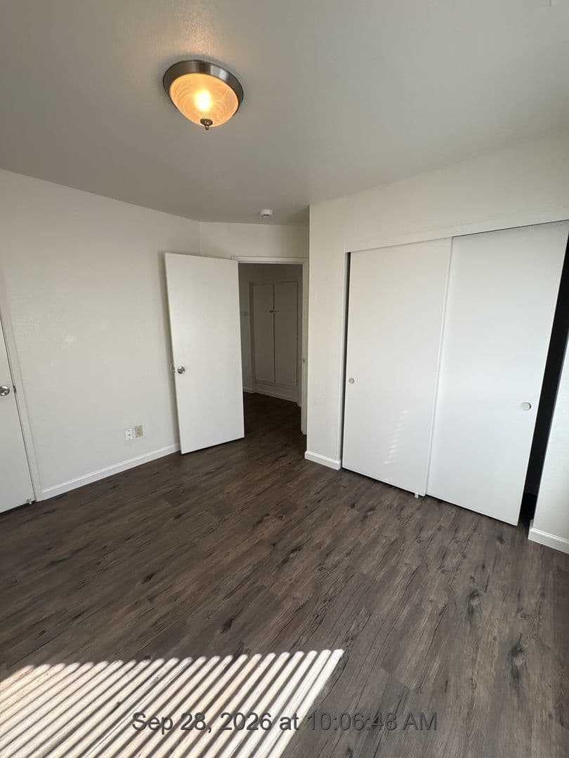 Tulare Apartment: 103-115 West Sonora Avenue