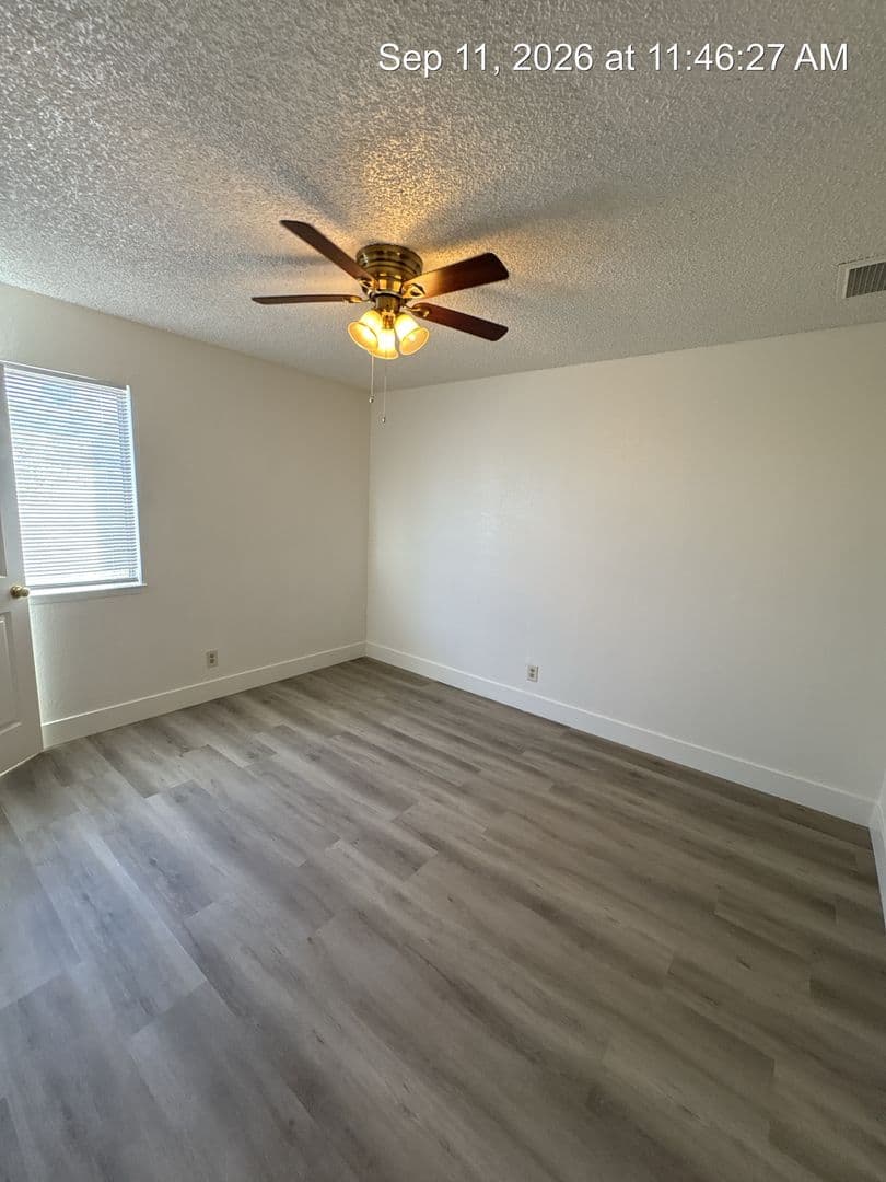 Visalia Apartment: 748 S Goddard  A-D