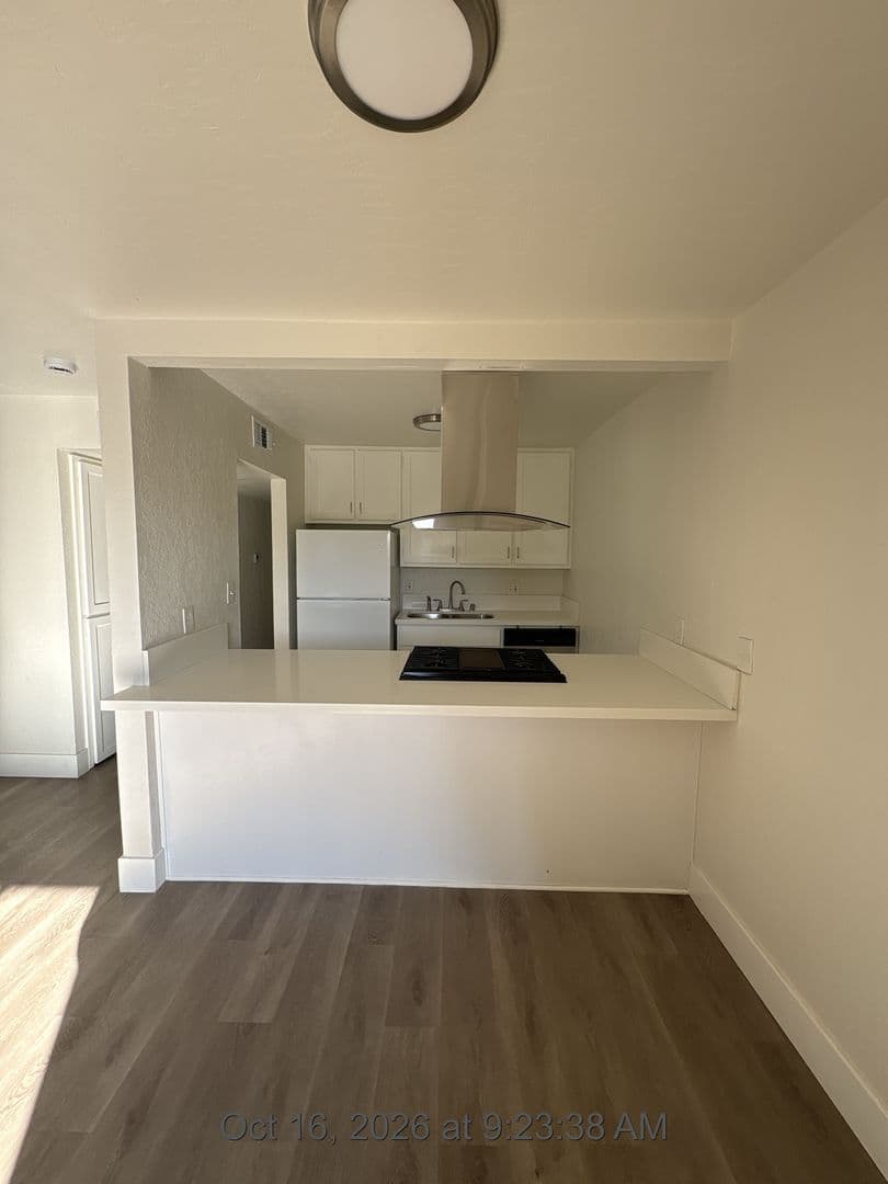 Visalia Apartment: 3515 W Campus Ave -1