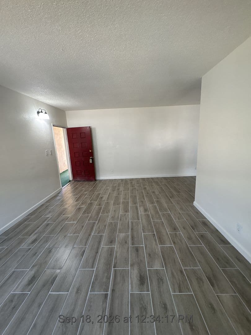 Hanford Apartment: 530-580 S. Richmond Ave