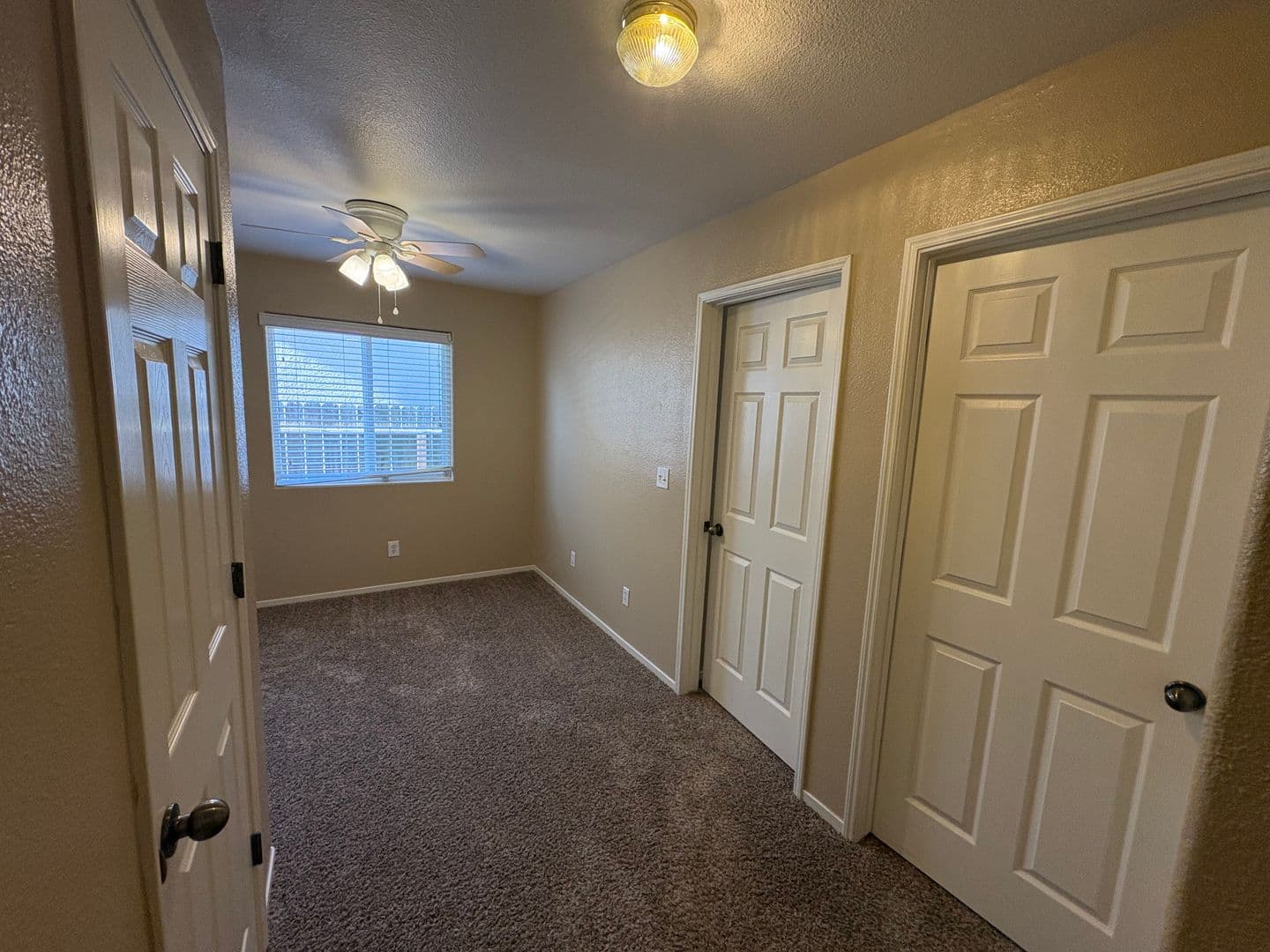Visalia House: 2967 West Jerome Ave